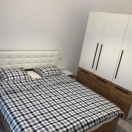 Yvene Studio * Năvodari